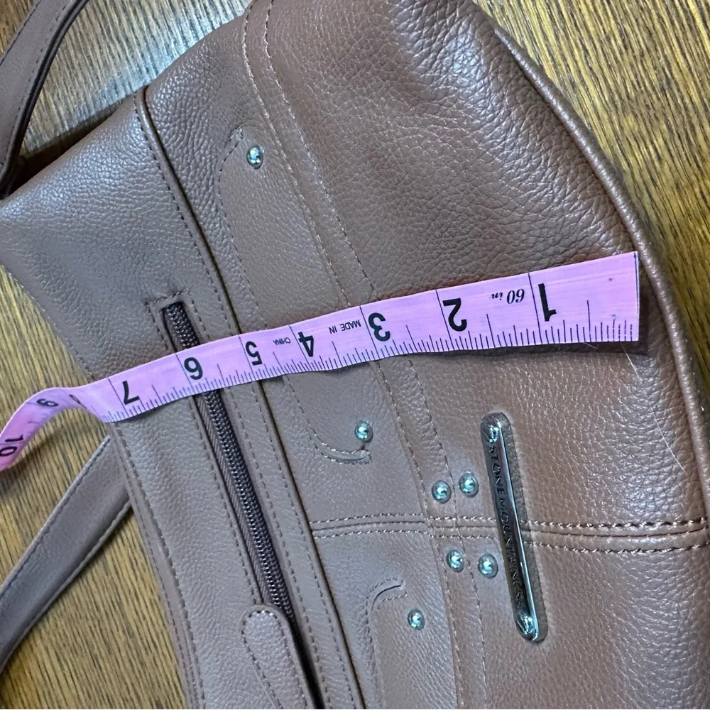 New without tags Stone Mountain Tan Leather Shoulder Bag - Picture 11 of 12